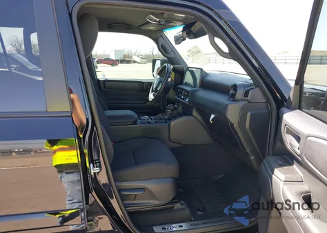 2025 Toyota Land Cruiser 1958 из США, поврежденный, VIN JTEABFAJ6SK022872